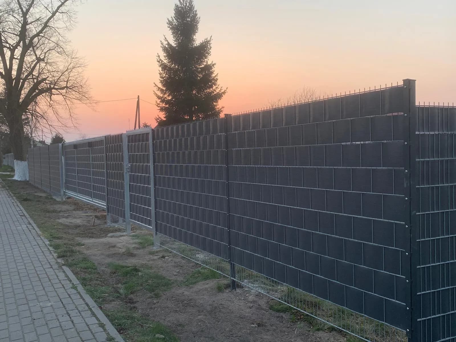 Einen Doppelstabmattenzaun aus Polen direkt kaufen 4