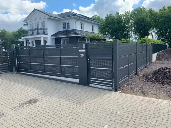 Schmiedezaun in München mit Beratung und Montage