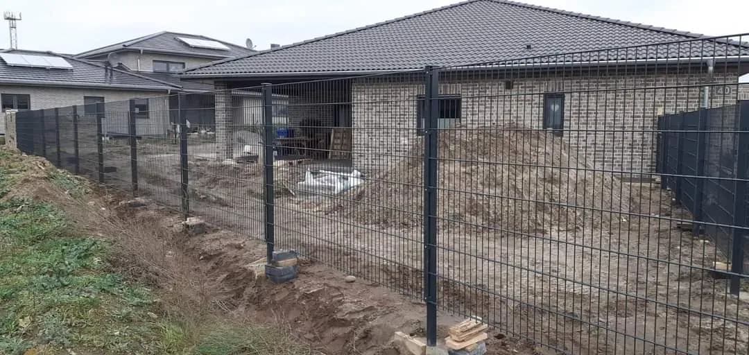 Doppelstabmattenzaun in Dresden inklusive Montage Direkt vom Hersteller