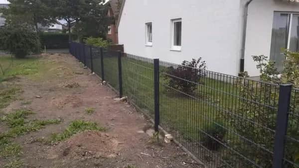 Zaun mit Tor günstig