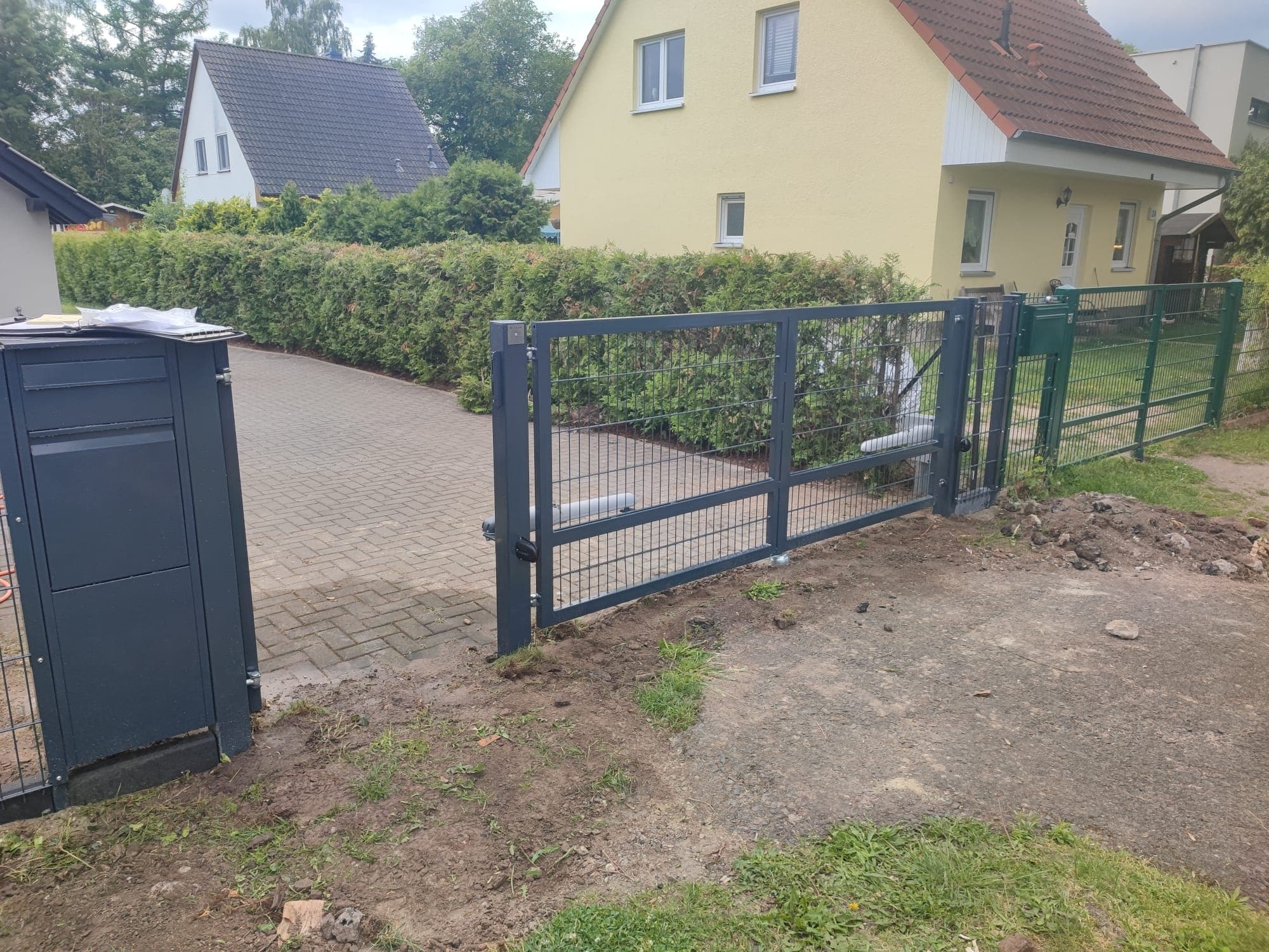 Zaunbau aus Berlin mit kurzen Lieferzeiten