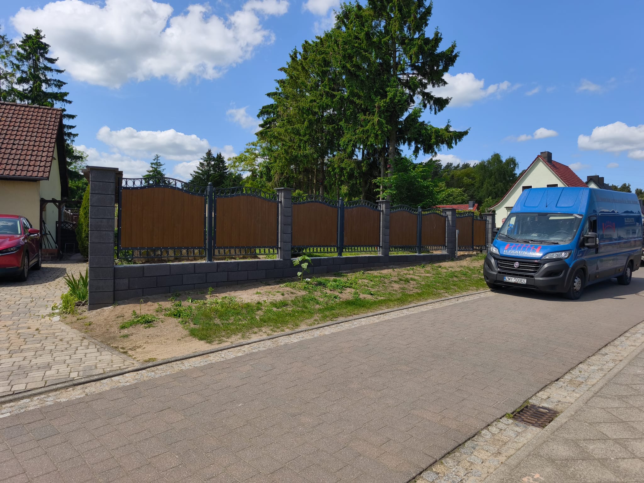 Sichtschutzzaun aus Polen auf Maß