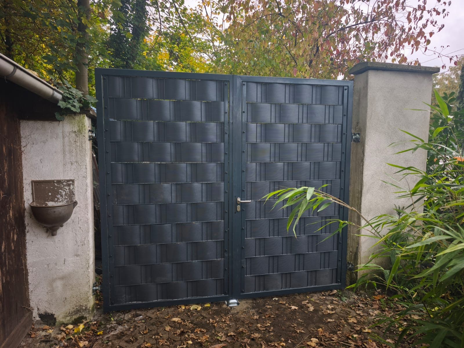 Sichtschutzzaun aus Polen auf Maß