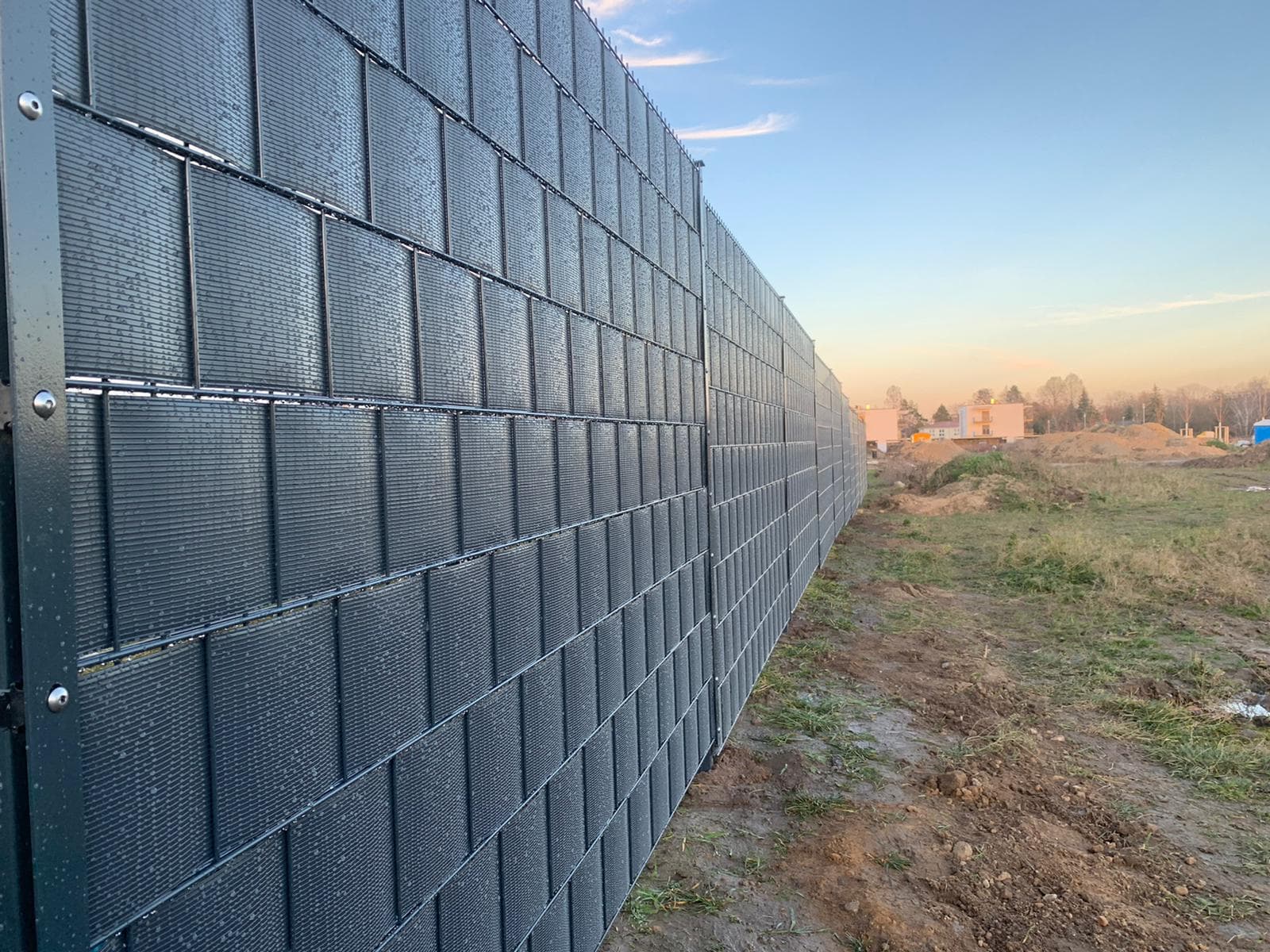 Sichtschutzzaun aus Polen auf Maß