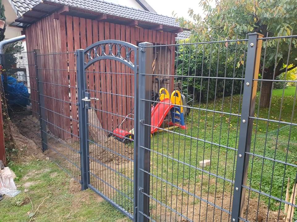 Qualitative Doppelstabmatten aus Polen von RJZaun.de